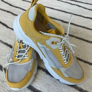 New - Mark Nason sneaker 🌻price to sell & firm🌻